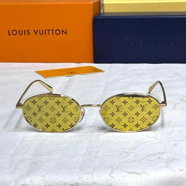 Louis Vuitton LV Link Square Sunglasses – Luxury Patterned Sunglasses